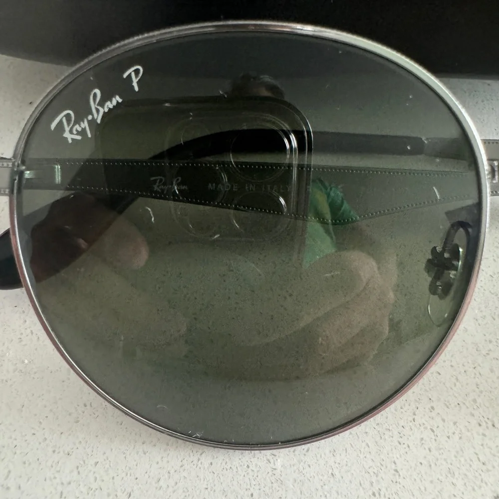 Ray-Ban 90s Style Metallic Silver Sunglasses with Dark Green Lenses - Picture 3 of 12